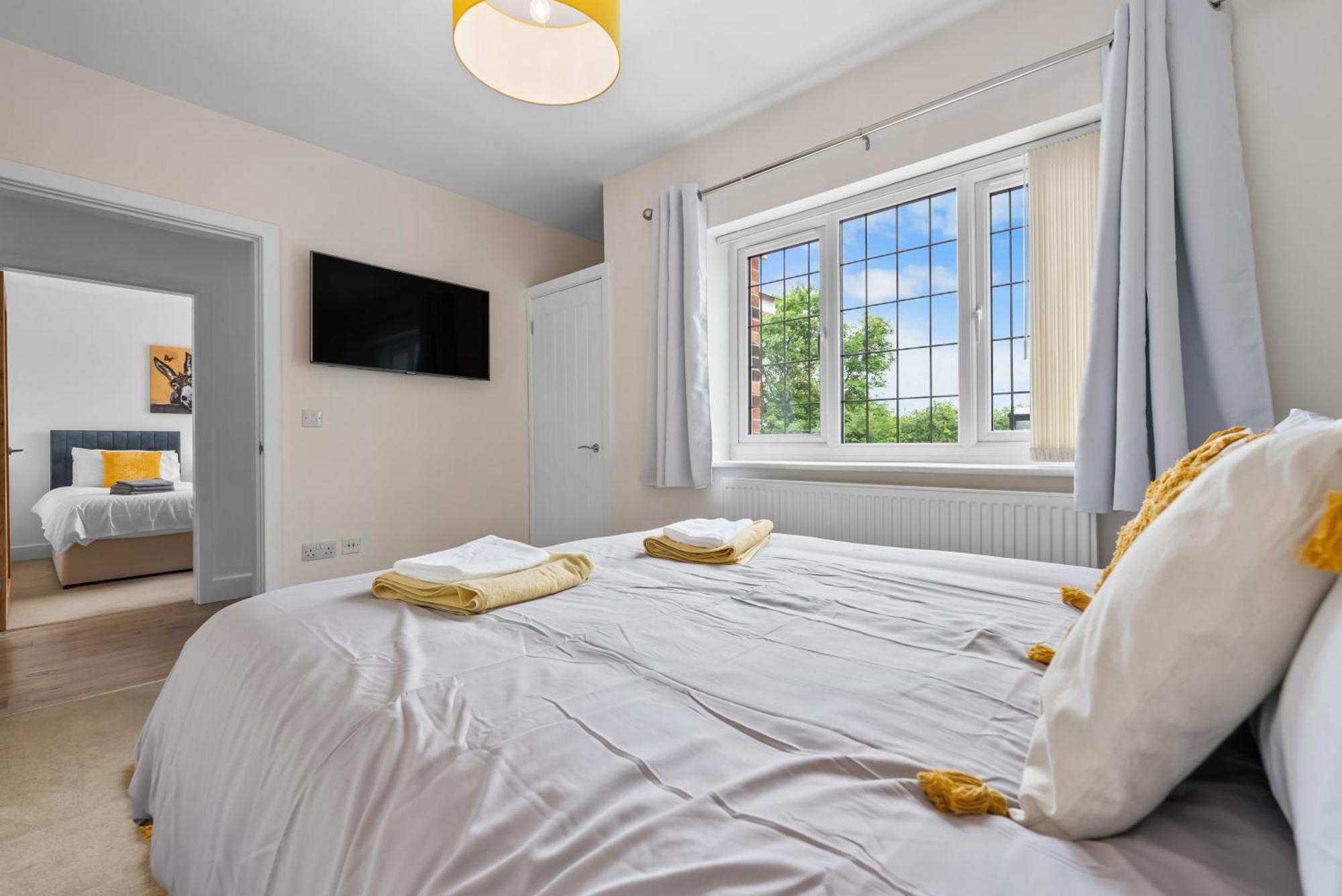 3 Bedroom Bungalow With Garden And Parking Radcliffe-on-Trent 外观 照片