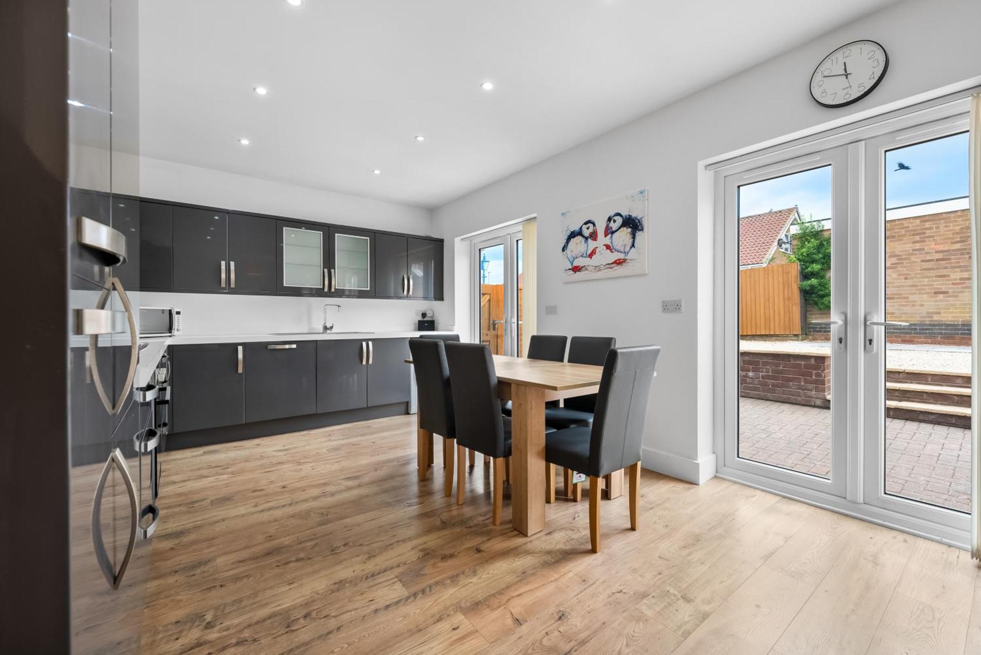 3 Bedroom Bungalow With Garden And Parking Radcliffe-on-Trent 外观 照片